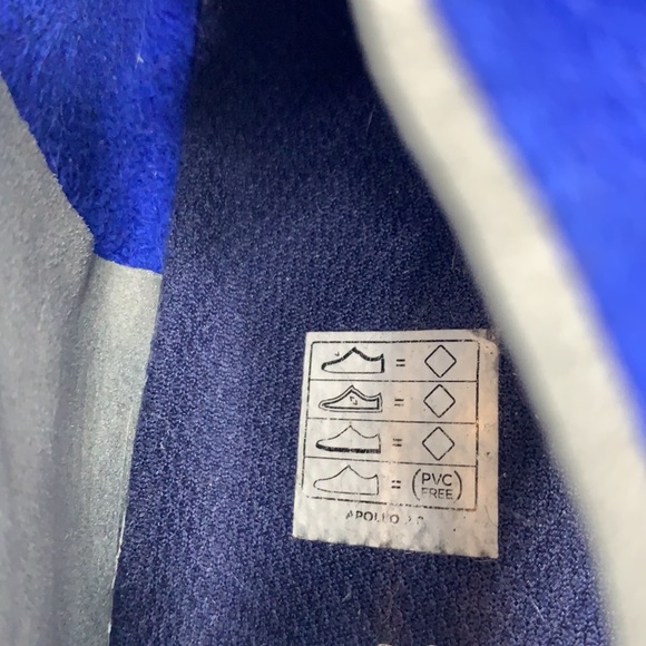 Native blue perforated pull on sneakers size 7 - Picture 8 of 8